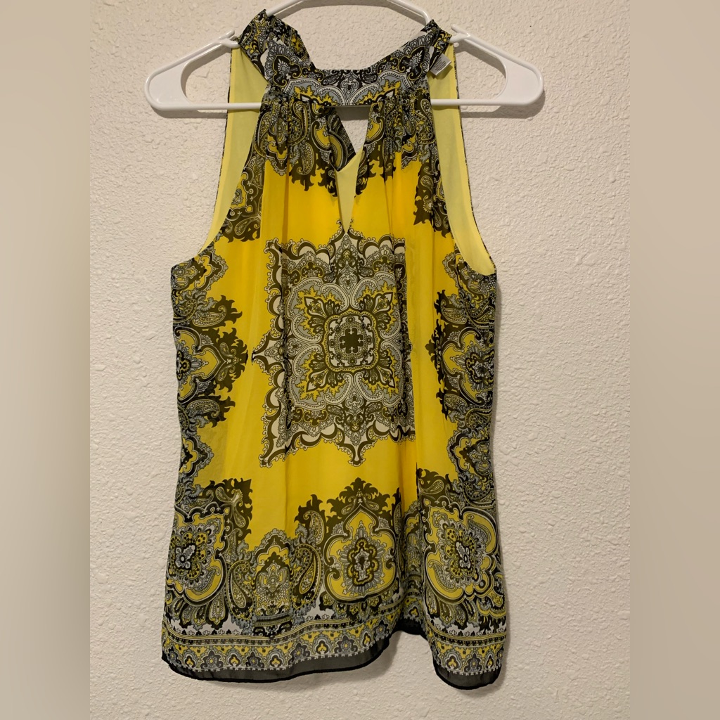 Cache Sleveless Top